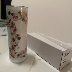 NIB ❄️ metal water bottle.